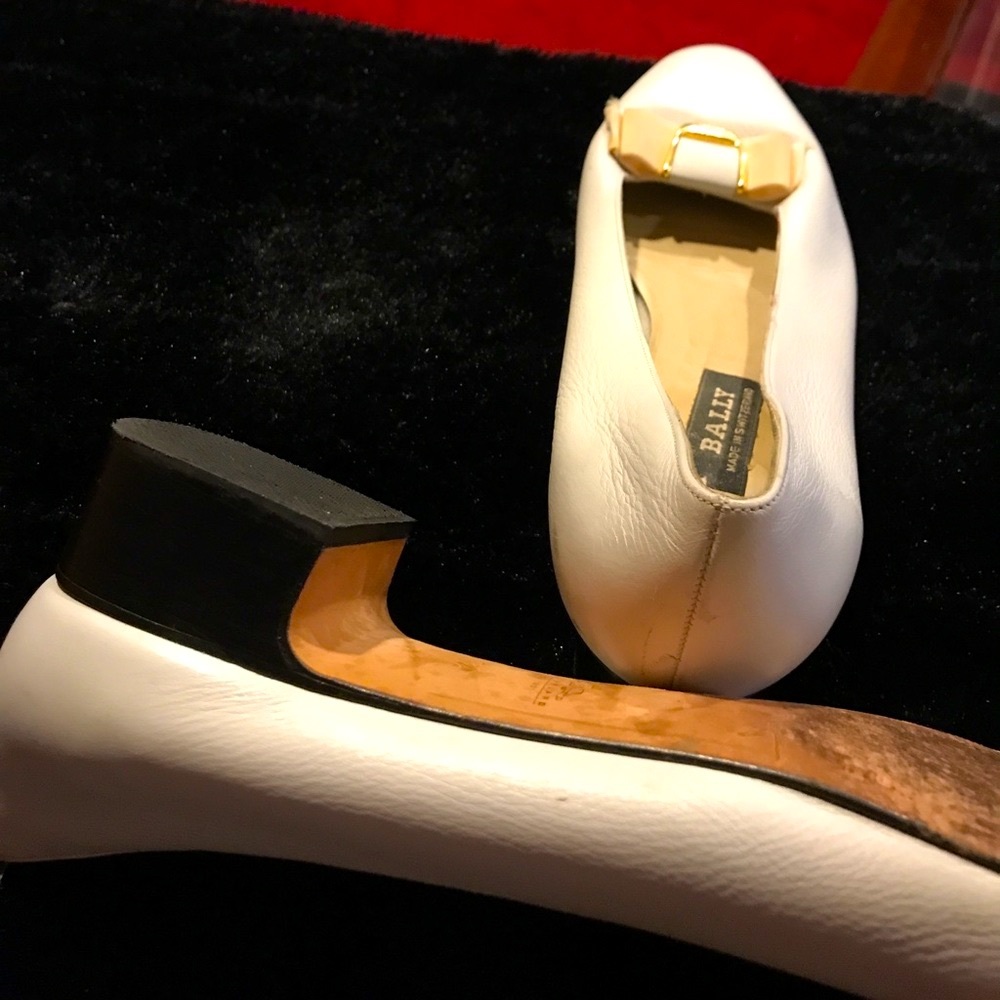 Bally. - Picture 4 of 8